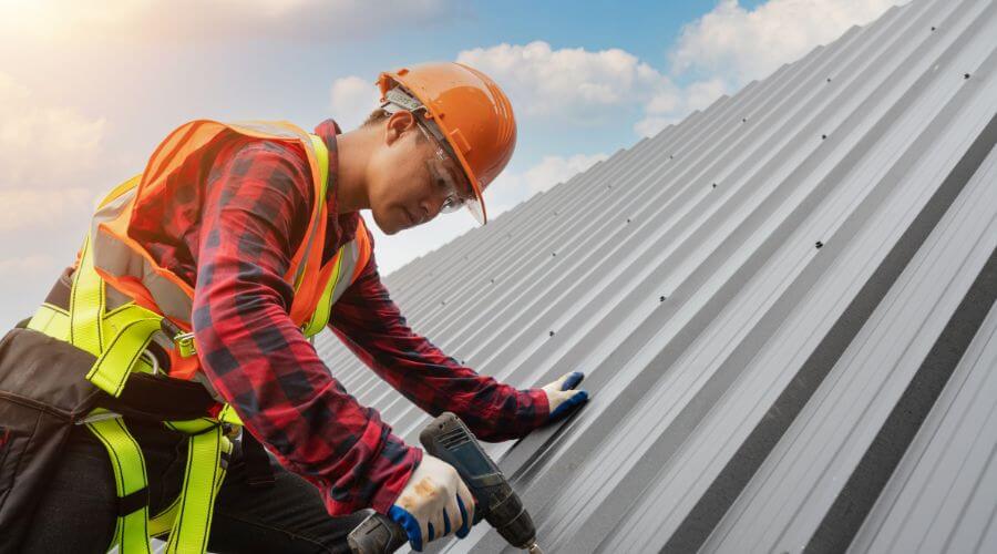 Professional Emergency Roof Repairs services in Evansville, WY